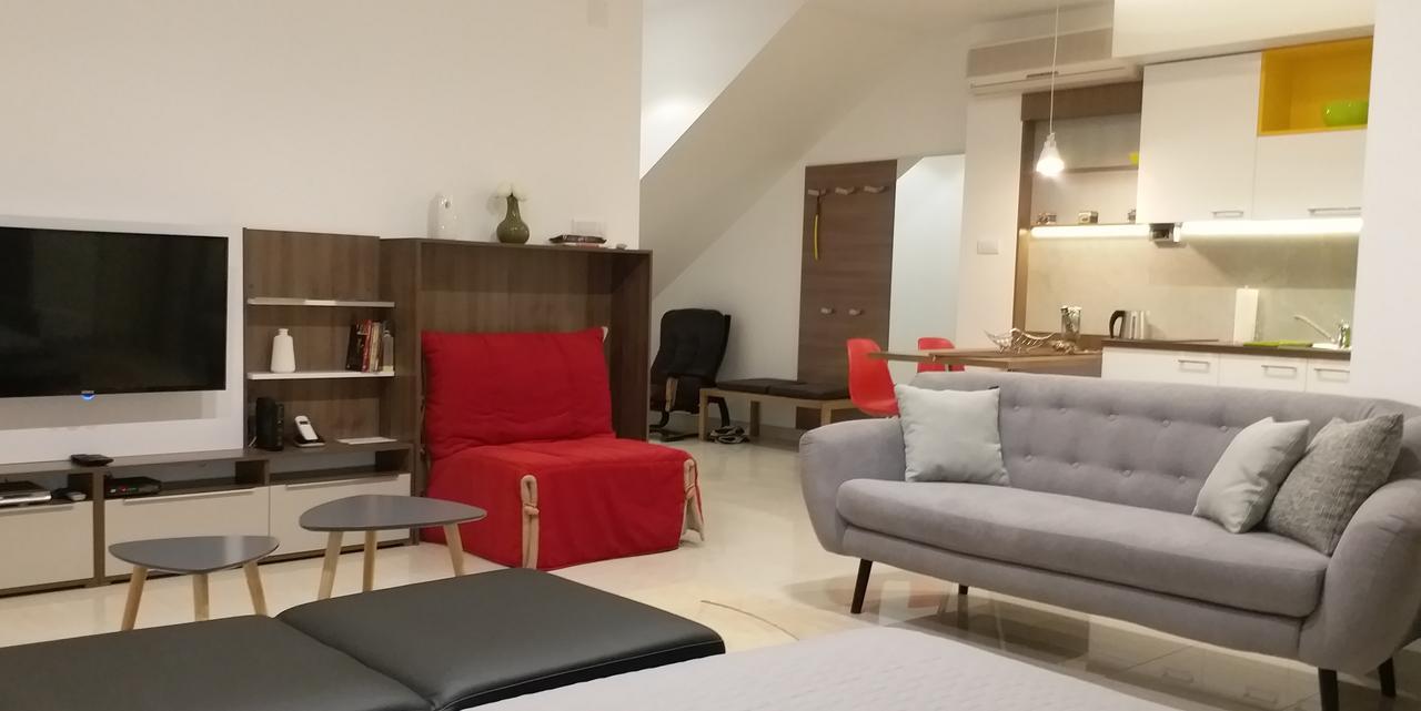 Centar Lux Vrsac 아파트 외부 사진