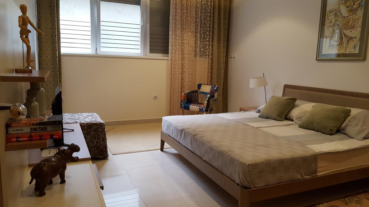 Centar Lux Vrsac 아파트 외부 사진