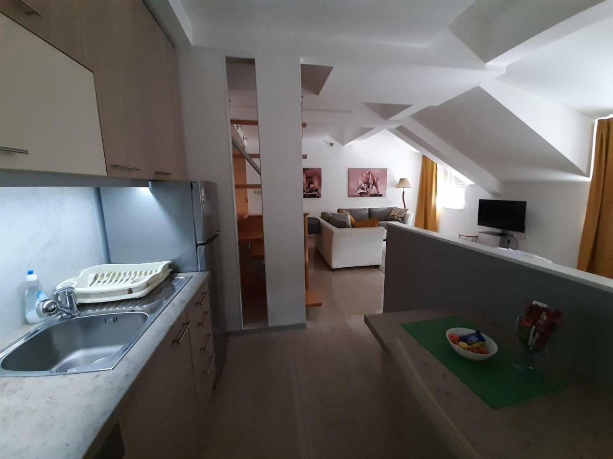 Centar Lux Vrsac 아파트 외부 사진