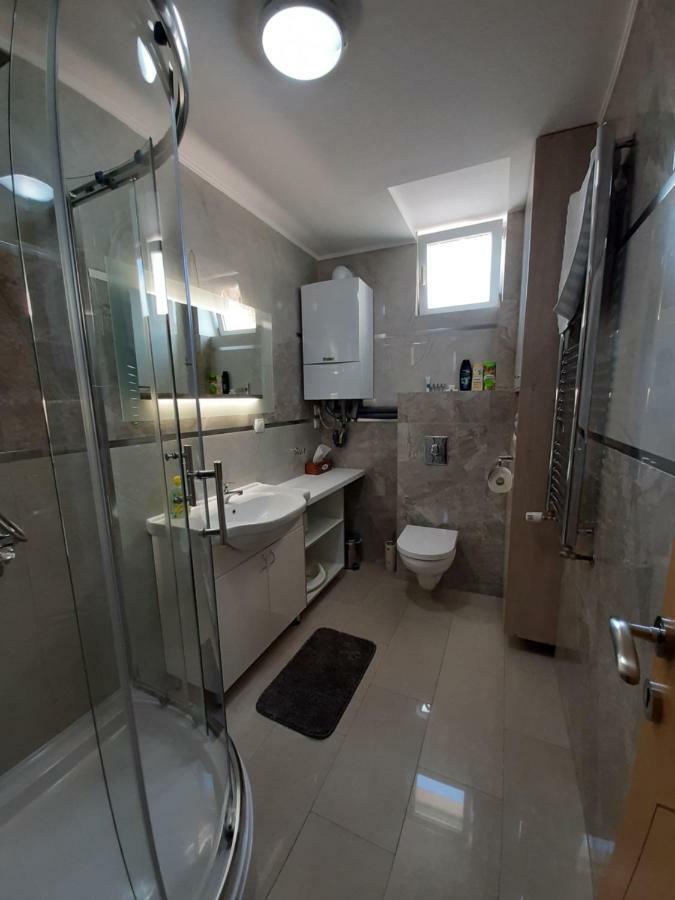 Centar Lux Vrsac 아파트 외부 사진
